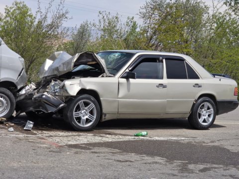 Naxçıvanda ağır qəza, 3&nbsp;nəfər xəsarət alıb