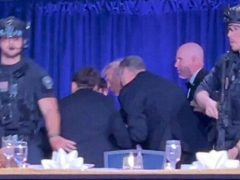 Melaniya məndən cəld tərpəndi -&nbsp;Tramp