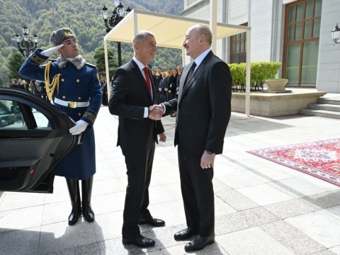 Prezident Baş naziri Qəbələdə qarşıladı - FOTOLAR