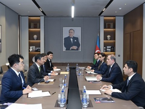 Ceyhun Bayramov koreyalı hakimi qəbul edib