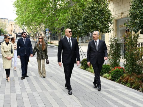 Prezident və ailəsi Bakıda açılışda - FOTOLAR