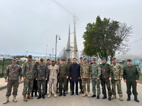 Hikmət Hacıyev Şuşadan hərbi attaşelərlə foto paylaşdı
