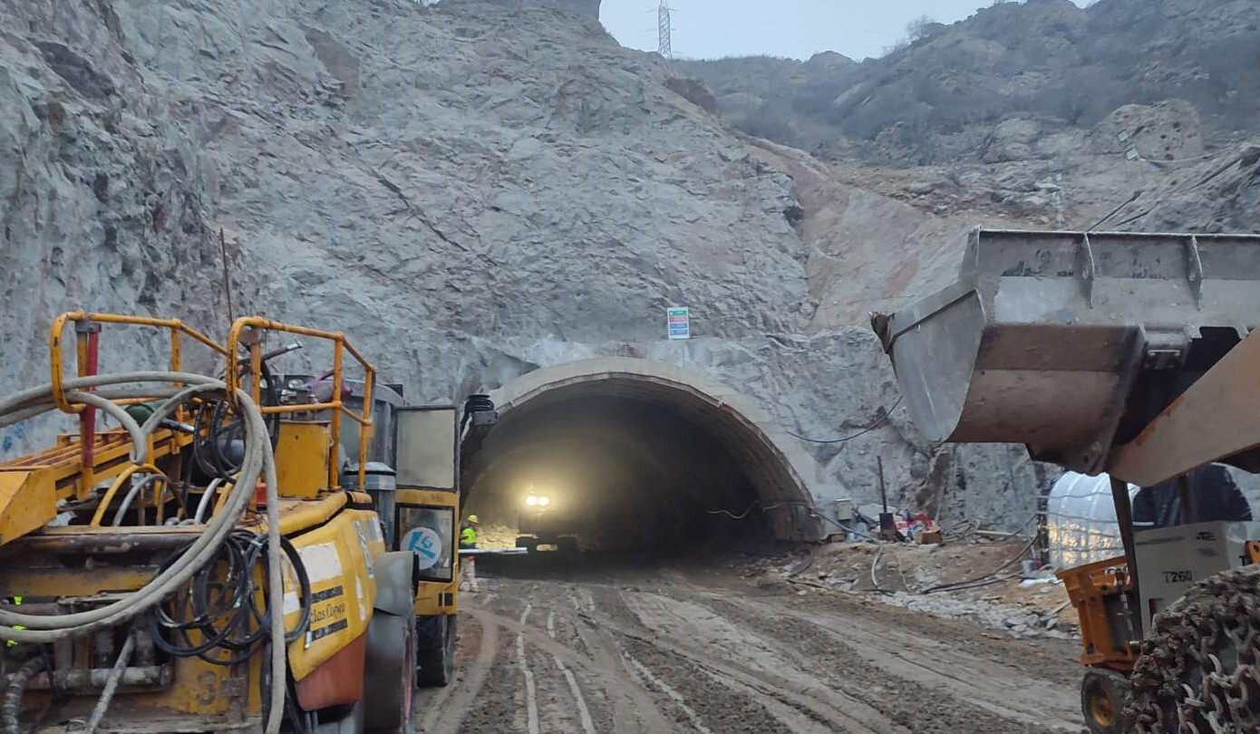 Fransızlar Batı Zengezur'da tünel inşa edecek