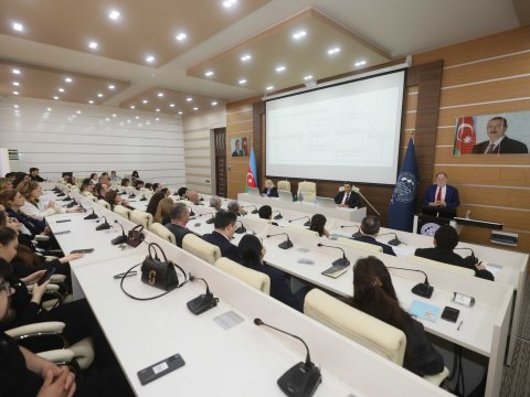 Harvard Universitetinin Growth Lab Mərkəzinin təsisçisi və direktoru UNEC-də - FOTO