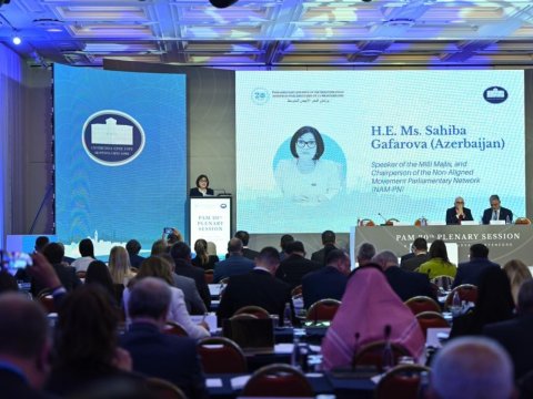 Spiker Aralıq Dənizi Parlament Assambleyasının sammitində