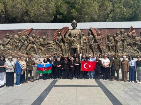 Şəhid ailələri Çanaqqala şəhərini ziyarət ediblər -&nbsp;FOTOLAR