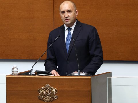 Azerbaycan'ın dostu Avrupa'da Başbakan oldu