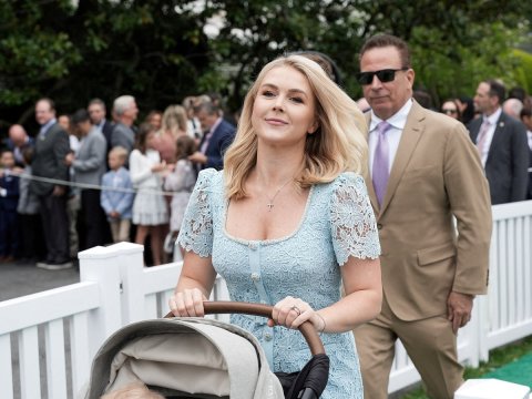 Trump'ın basın sözcüsü anne oldu - FOTO