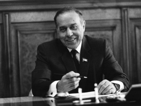 Müasir Azərbaycan Heydər Əliyevin memarlıq dühasının təcəssümüdür