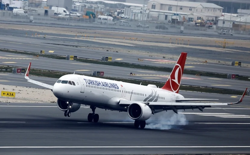 273 sərnişin daşıyan Türkiyə&nbsp;təyyarəsi alovlandı
