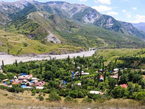 Azərbaycanın bölgələrində evlər kəskin bahalaşıb