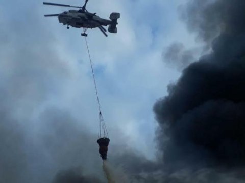 Yanğın ərazisinə helikopter cəlb edildi