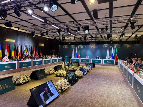 Adil Kərimli Kazanda ICESCO Baş Konfransının sessiyasında - FOTO