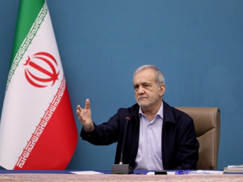 "ABŞ ilə dialoq təslim olmaq demək deyil"