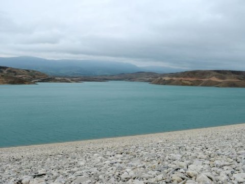 Azərbaycanda yeni su anbarları tikilir
