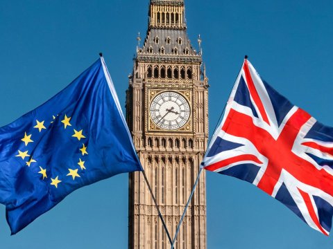 Britaniya Avropa Birliyinə yenidən qoşulmağı müzakirə edir