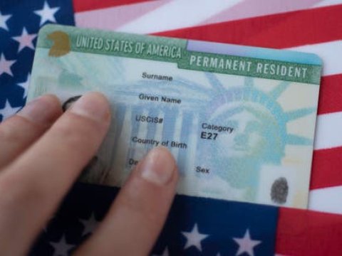 ABŞ-da &ldquo;green card&rdquo; almaq çətinləşdirilir
