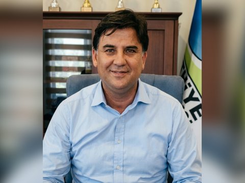 Türkiyədə bələdiyyə sədri GÜLLƏLƏNDİ