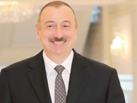 9 yaşlı əkiz bacılar İlham Əliyevə məktub YAZDILAR