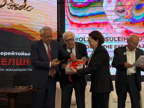 "Oljas Süleymenov Azərbaycanın gözü ilə" kitabı təqdim edilib