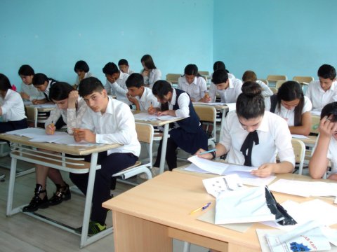 İmtahanda 4 nəfər maksimum bal topladı