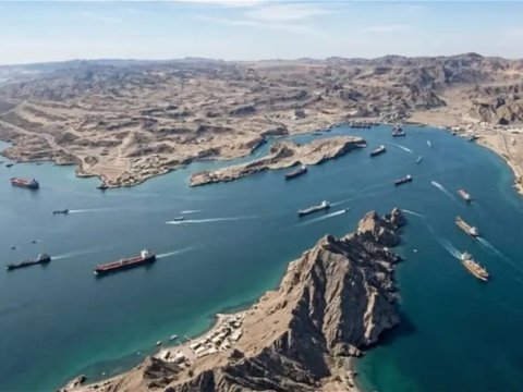 Hörmüzdən daha&nbsp;28 gəmi keçdi