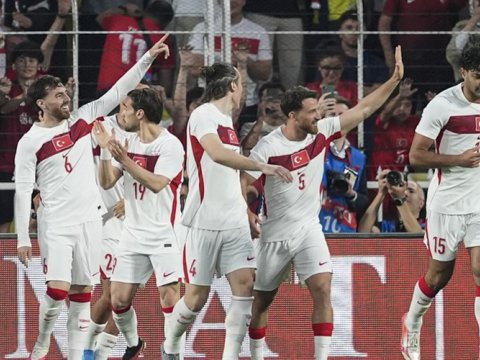 Türkiyə millisi Şimali Makedoniyanı darmadağın etdi
