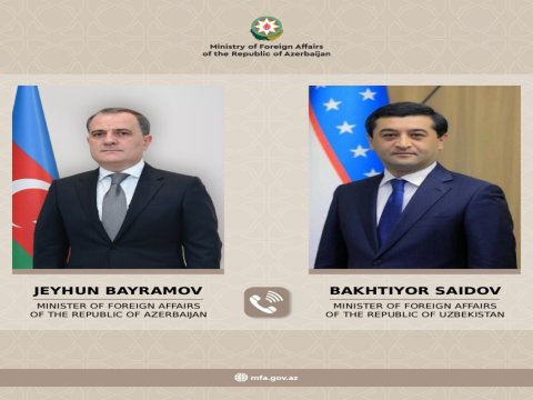Ceyhun Bayramov özbəkistanlı həmkarı ilə regional məsələləri müzakirə etdi