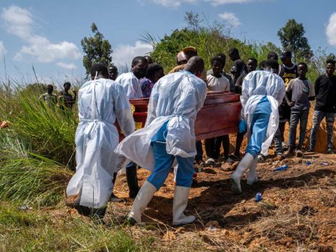 Eboladan ölənlərin sayı 60 nəfərə çatıb