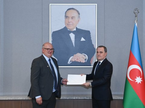 Yeni səfir etimadnamənin sürətini Bayramova təqdim etdi
