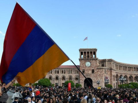 İrəvandakı&nbsp;mitinqdə Azərbaycan dilində səs yazısı&nbsp;- VİDEO