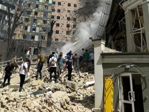 Rusiya Ukraynanın bu şəhərini atəşə tutdu, ölənlər var