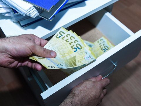 Korrupsiya barədə məlumat verənlərin müdafiəsi gücləndirilir