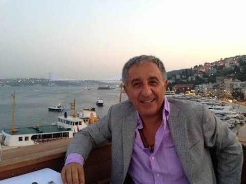 Sosial qüsur, yoxsa intellektual üstünlük?