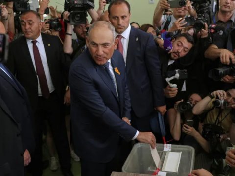 96% of votes counted: Pashinyan may lose his seat