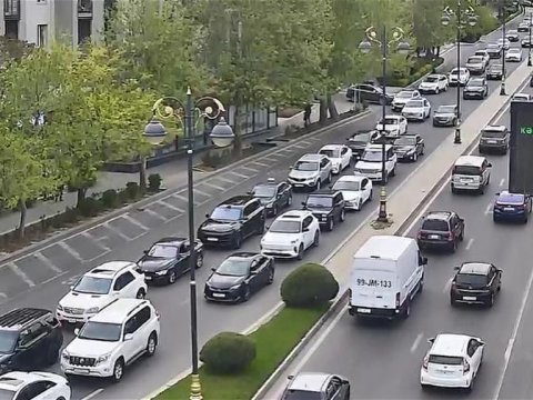 Paytaxtda sıxlıq müşahidə olunan yollar