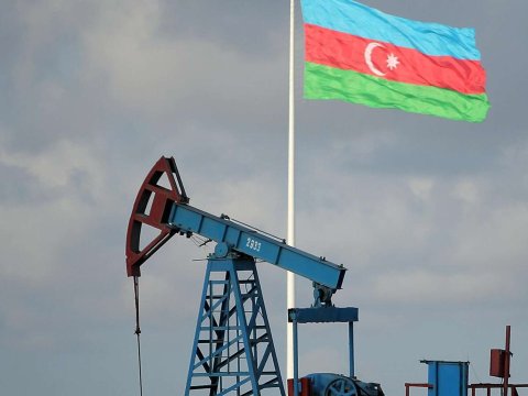 Neft&nbsp;kəskin ucuzlaşdı: 95 dollara endi