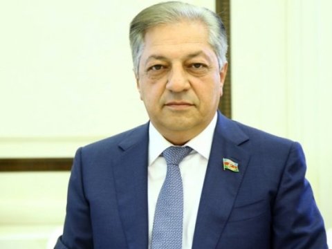 Cavanşir Feyziyev İranlı deputata:&nbsp;&ldquo;Onun dövləti, özü xəritədə qalmaq uğrunda çarpışır&rdquo;