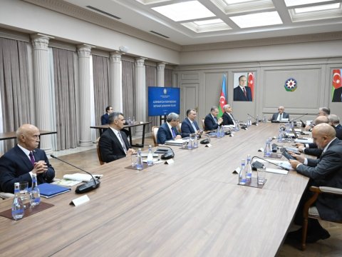 Baş nazir hökumət üzvlərini topladı: tapşırıqlar verdi