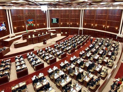 Milli Məclis Prezident və Birinci vitse-prezidentə&nbsp;təbrik ünvanlayıb