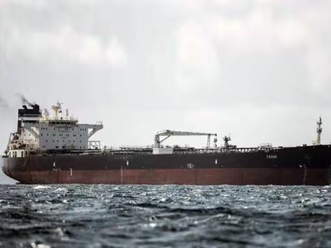 Britaniya Rusiyanın tankerini ələ keçirdi