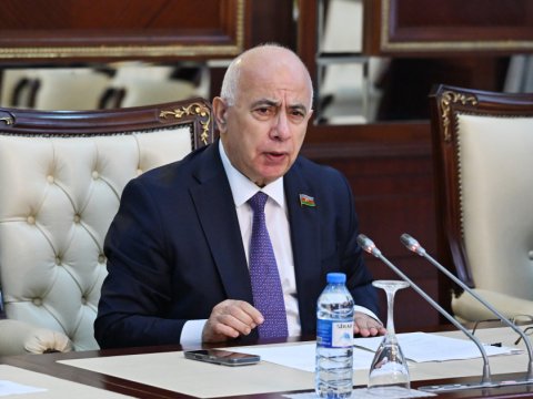 Müəllimlər üçün geyim standartları tətbiq ediləcək - komitə sədri