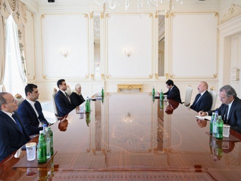 Prezident ABŞ Konqresinin Nümayəndələr Palatasının üzvünü qəbul edib