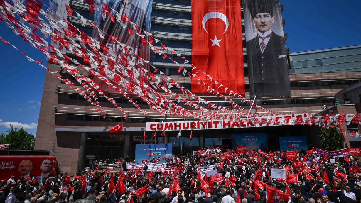 CHP 9 deputatını itirdi&nbsp;