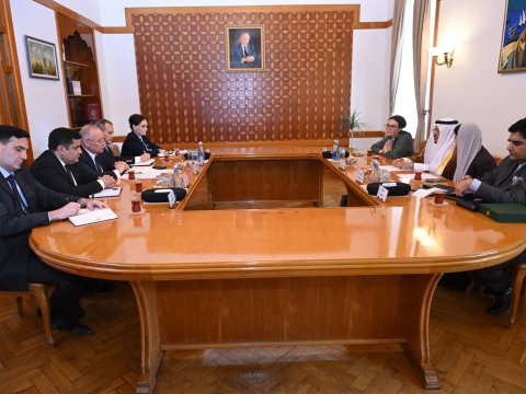 Konstitusiya Məhkəməsində İƏT nümayəndələri ilə müzakirə&nbsp;- FOTO