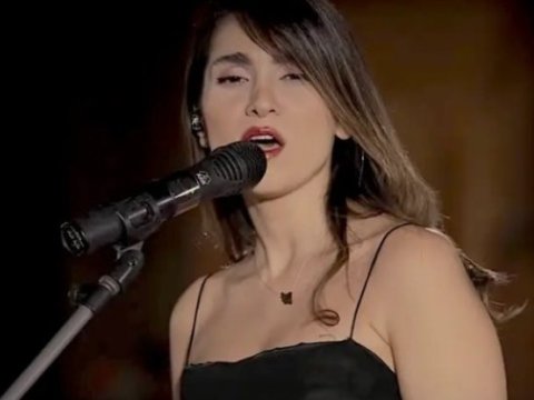 Bu müğənni&nbsp;şallaqlanacaq