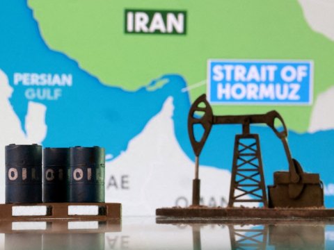 Bu gün Hörmüz vasitəsilə 17 milyon bareldən çox neft daşınıb