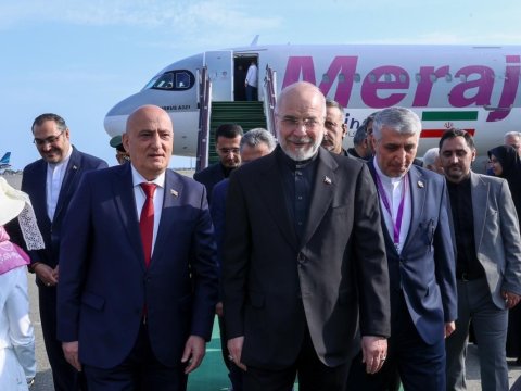 İranın parlament sədri Azərbaycana gəldi