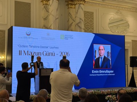 Bəzi yaşlarda qızların təhsildən uzaqlaşma riski&nbsp;artır - Nazir açıqladı