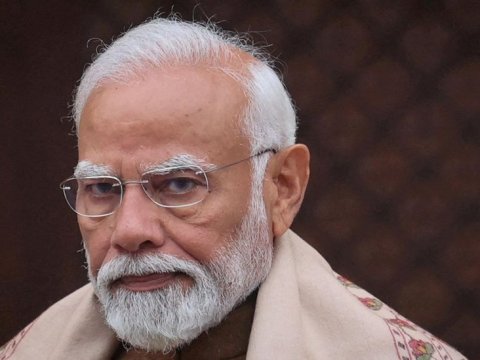 Paşinyanın zənginə sevindim - Modi